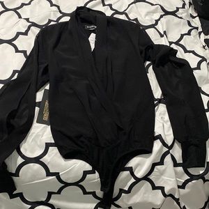 NWT BEBE BLACK LONG SLEEVE CROSS FRONT BODYSUIT